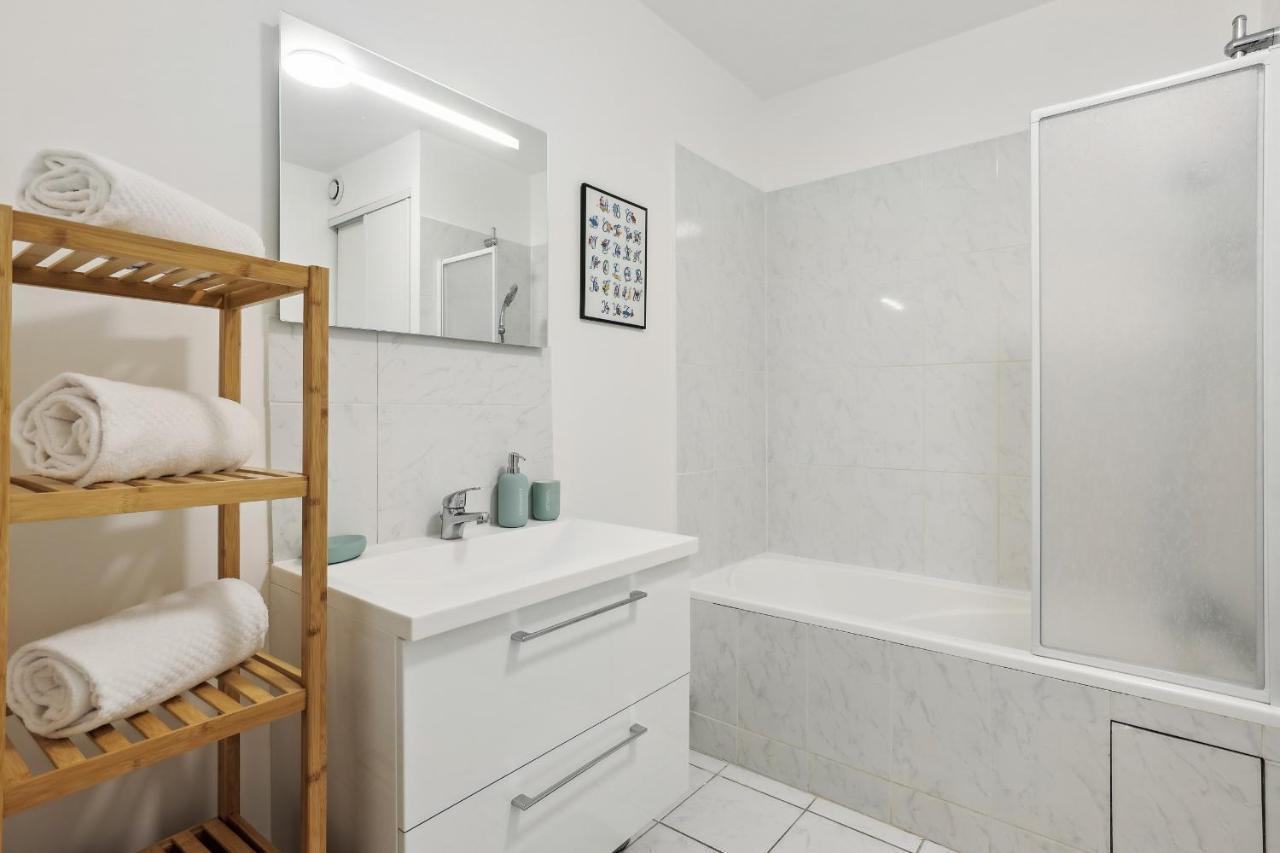 Apartamento Le Montesquieu Versalles Exterior foto